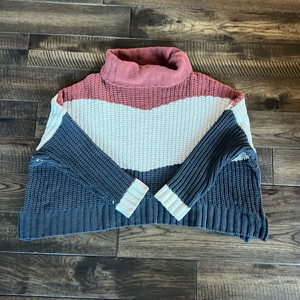 POL women’s Colorblock Oversized Turtleneck Sweater Size M